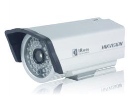 Уличная видеокамера с ИК-подсветкой DS-2CC-102P-IR3